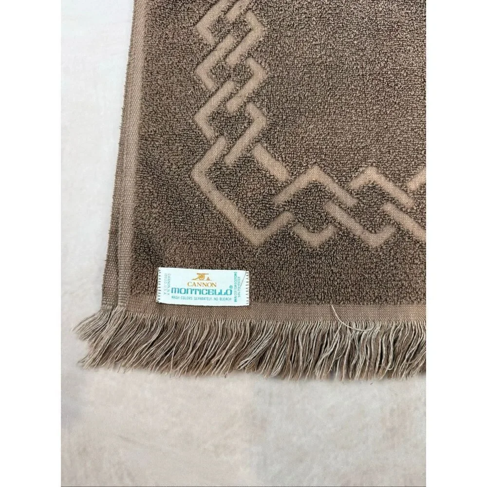 Vintage Cannon Brown Geometric Bath Towel 23x42” 1970s